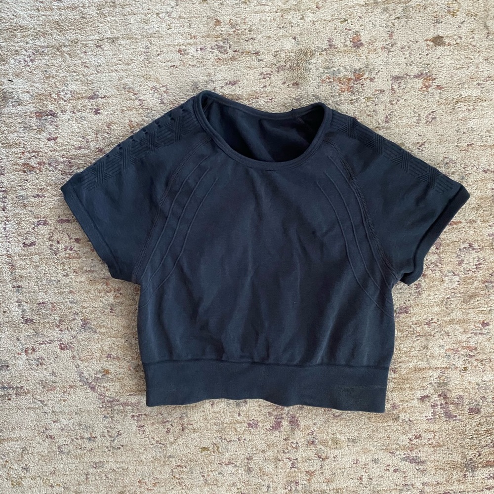 Mono B crop top